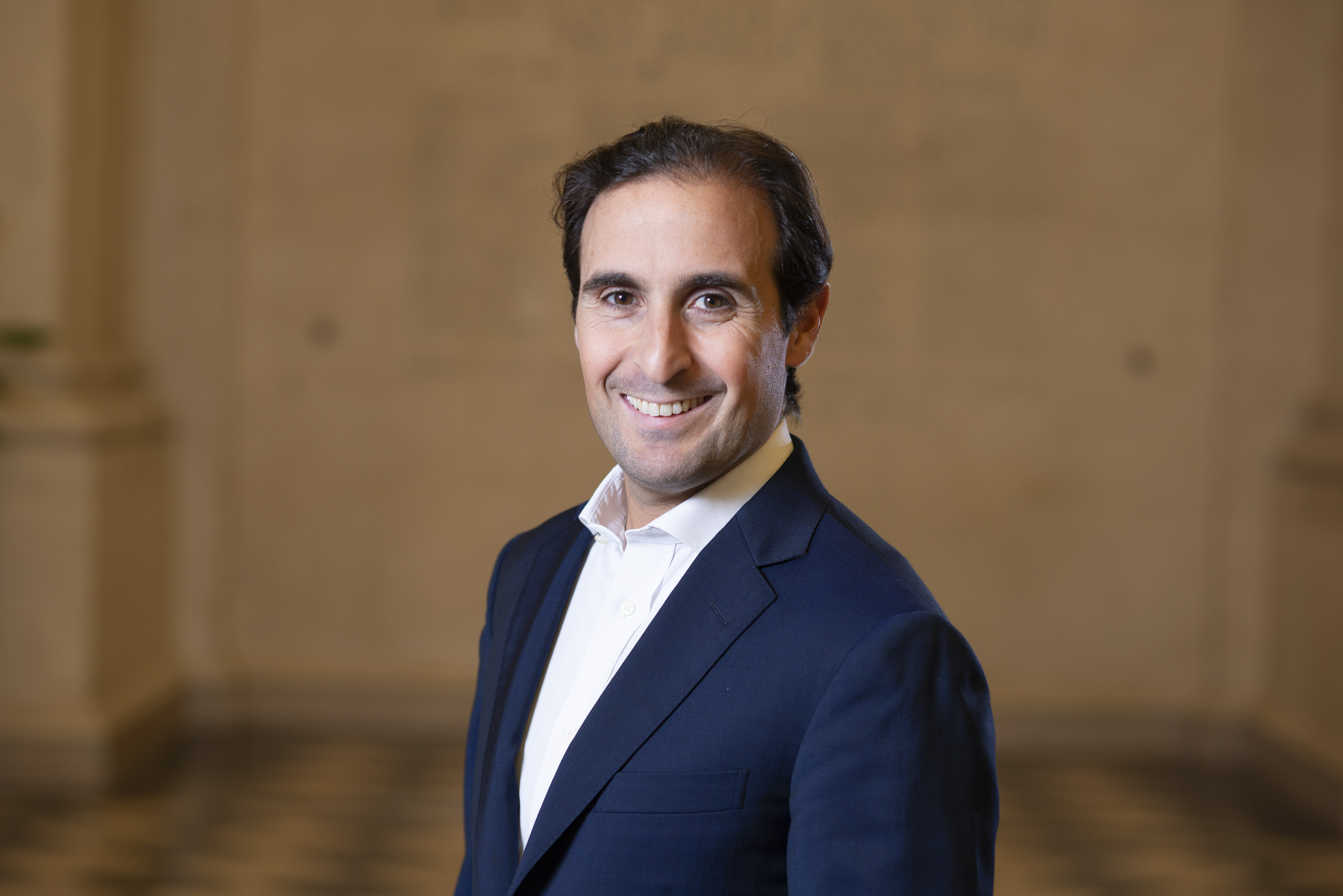 Photo of David Esfandi
